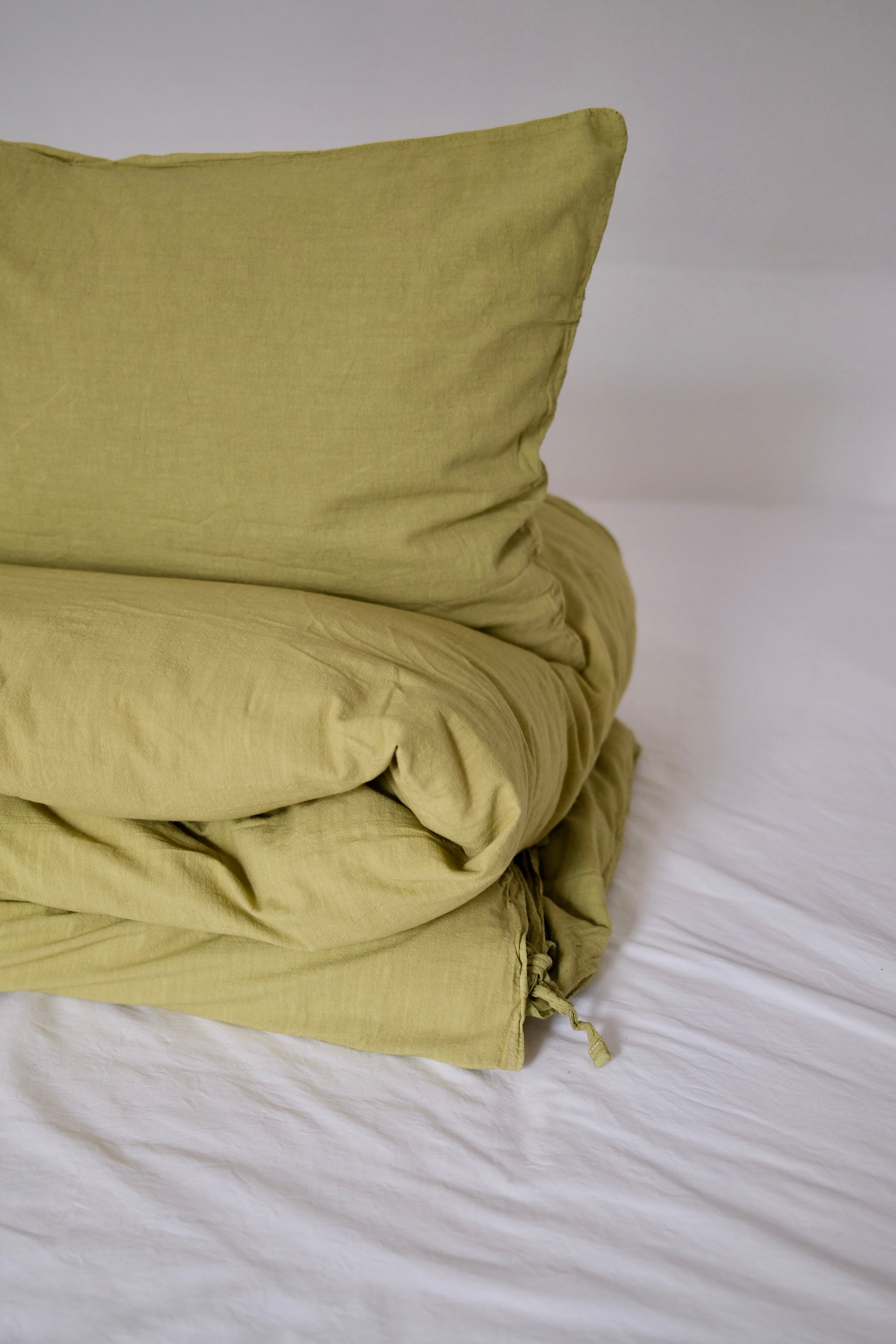 Påslakanset Gemini - Floral Green (150x210cm)