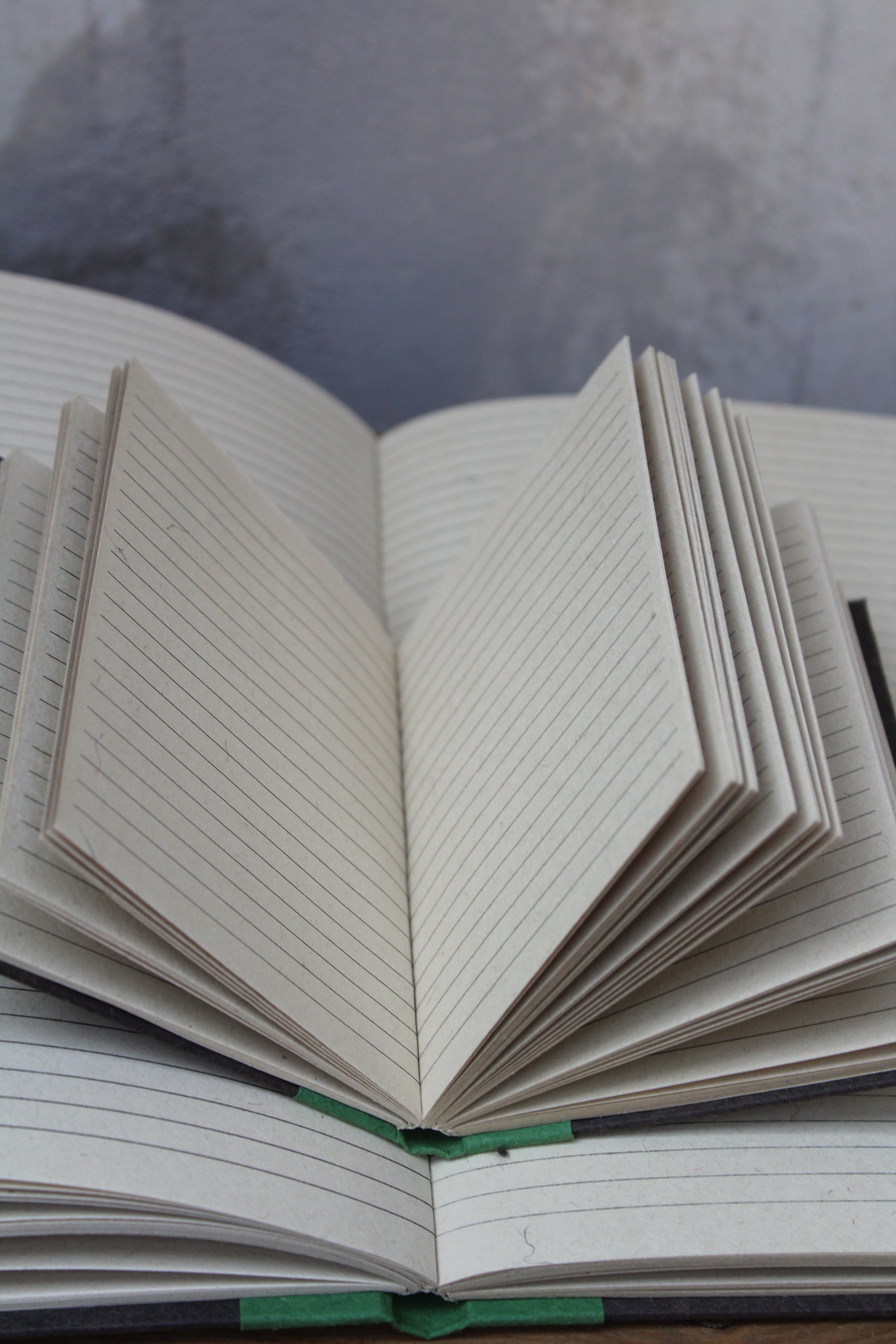 Anteckningsbok linjerat – 29,7 x 21 cm