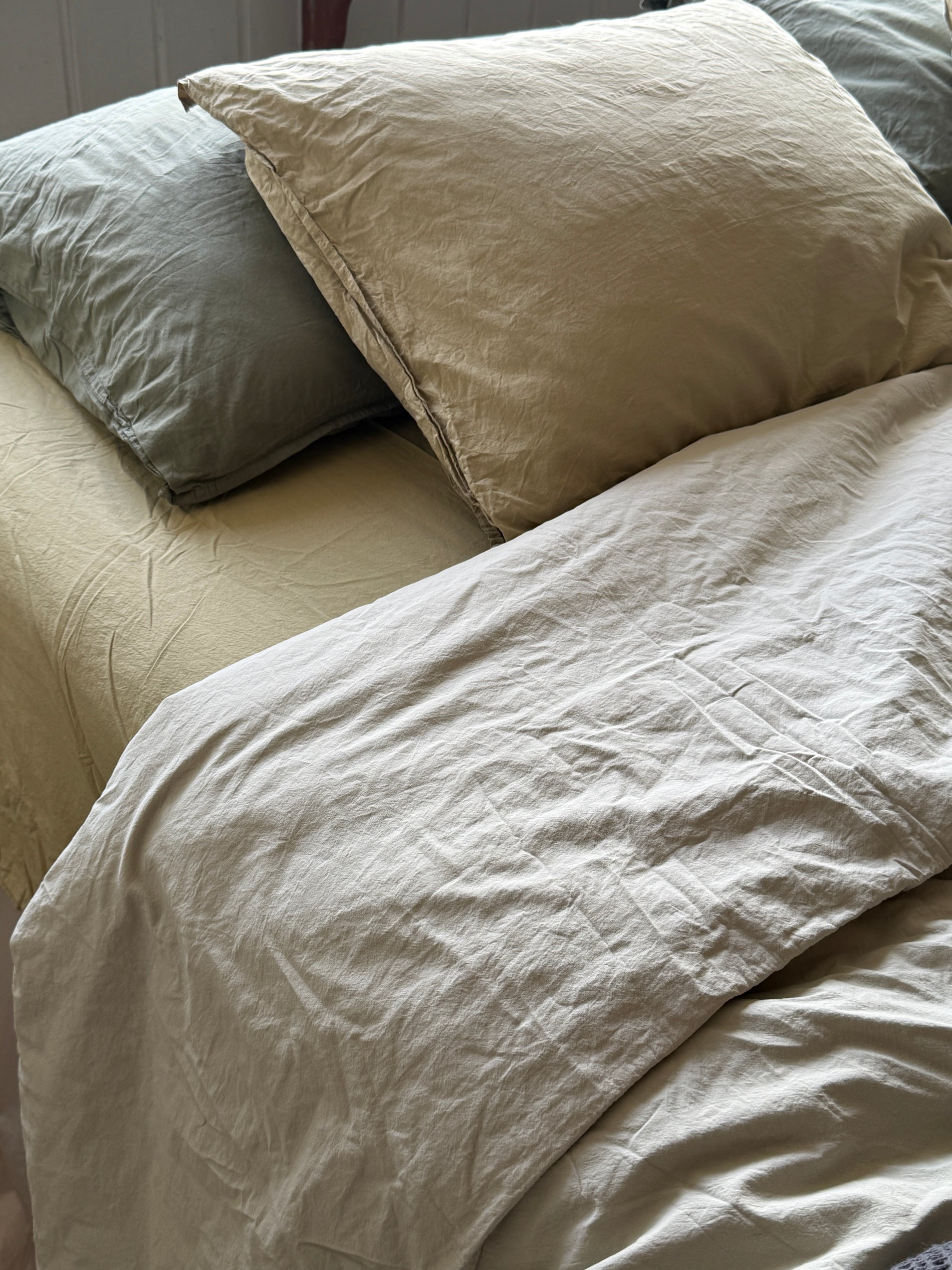 Lakan Crinkle Khaki Green (240x260cm)