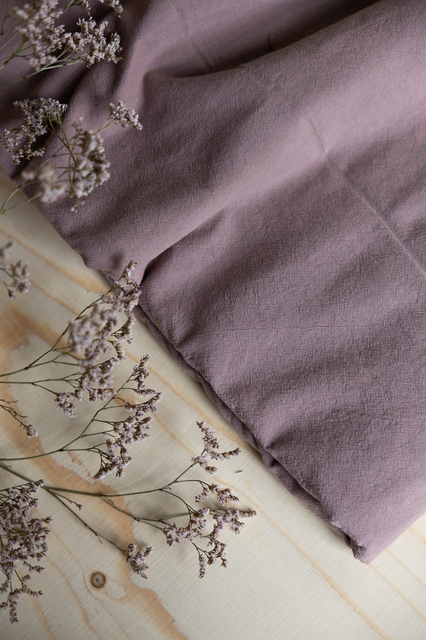 Påslakanset Crinkle Rose Taupe (150x210cm) – ABSmåland