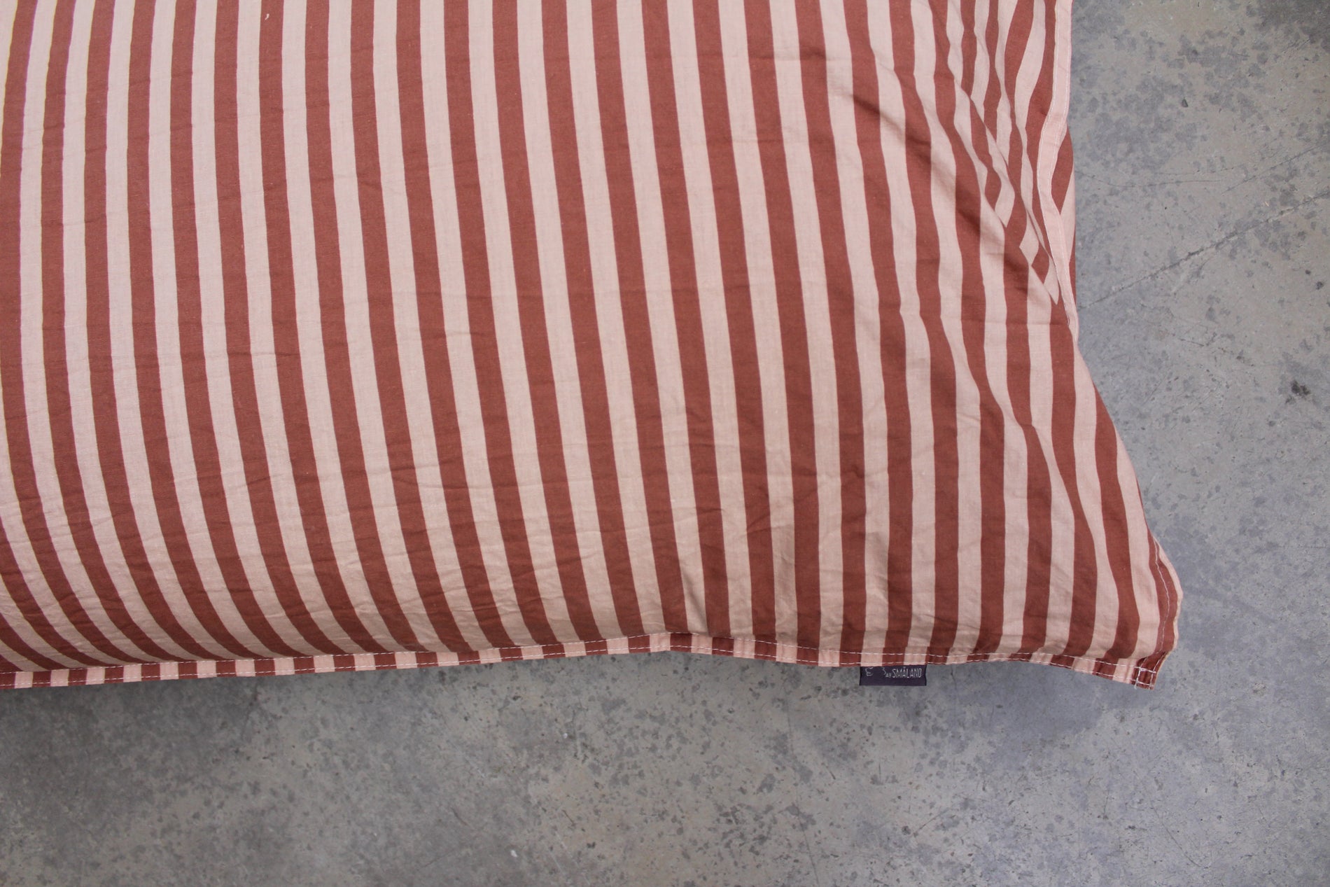 Tivolistripe Kuddfodral 50x90cm - Pink
