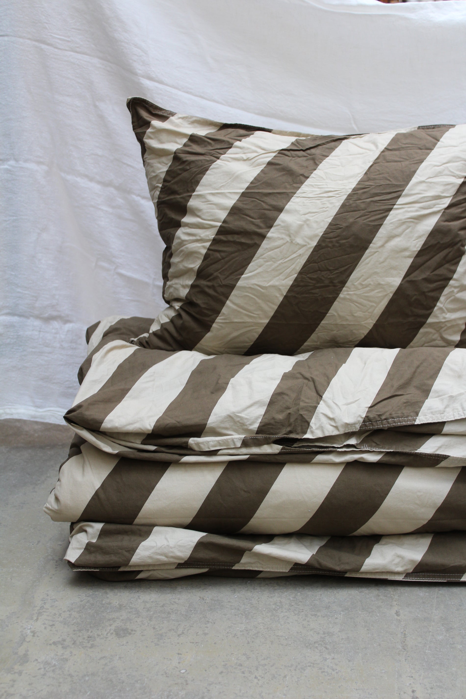 Tivolistripe örngott 50x60cm - Espresso