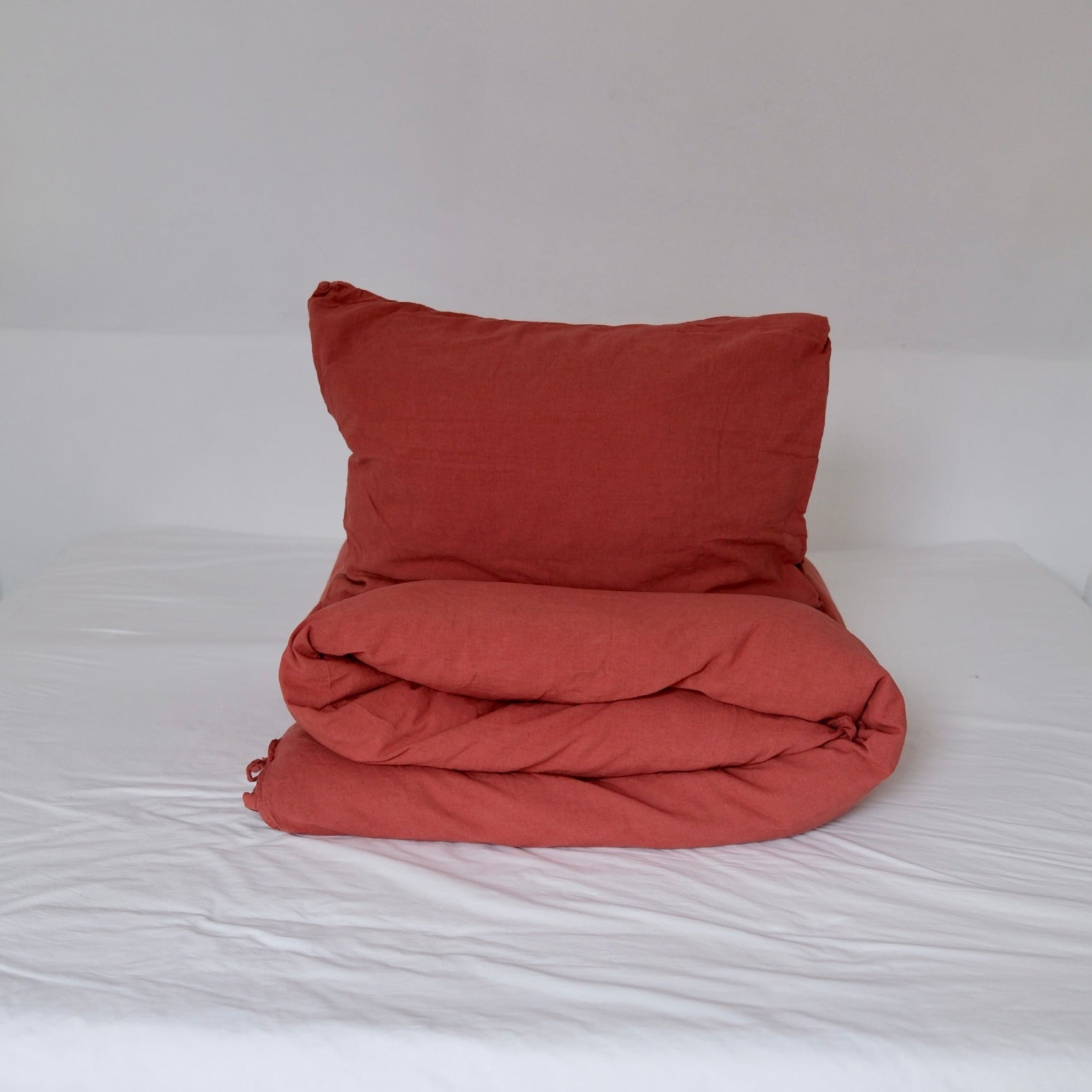 Påslakanset Gemini - Red sorghum (150x210cm)