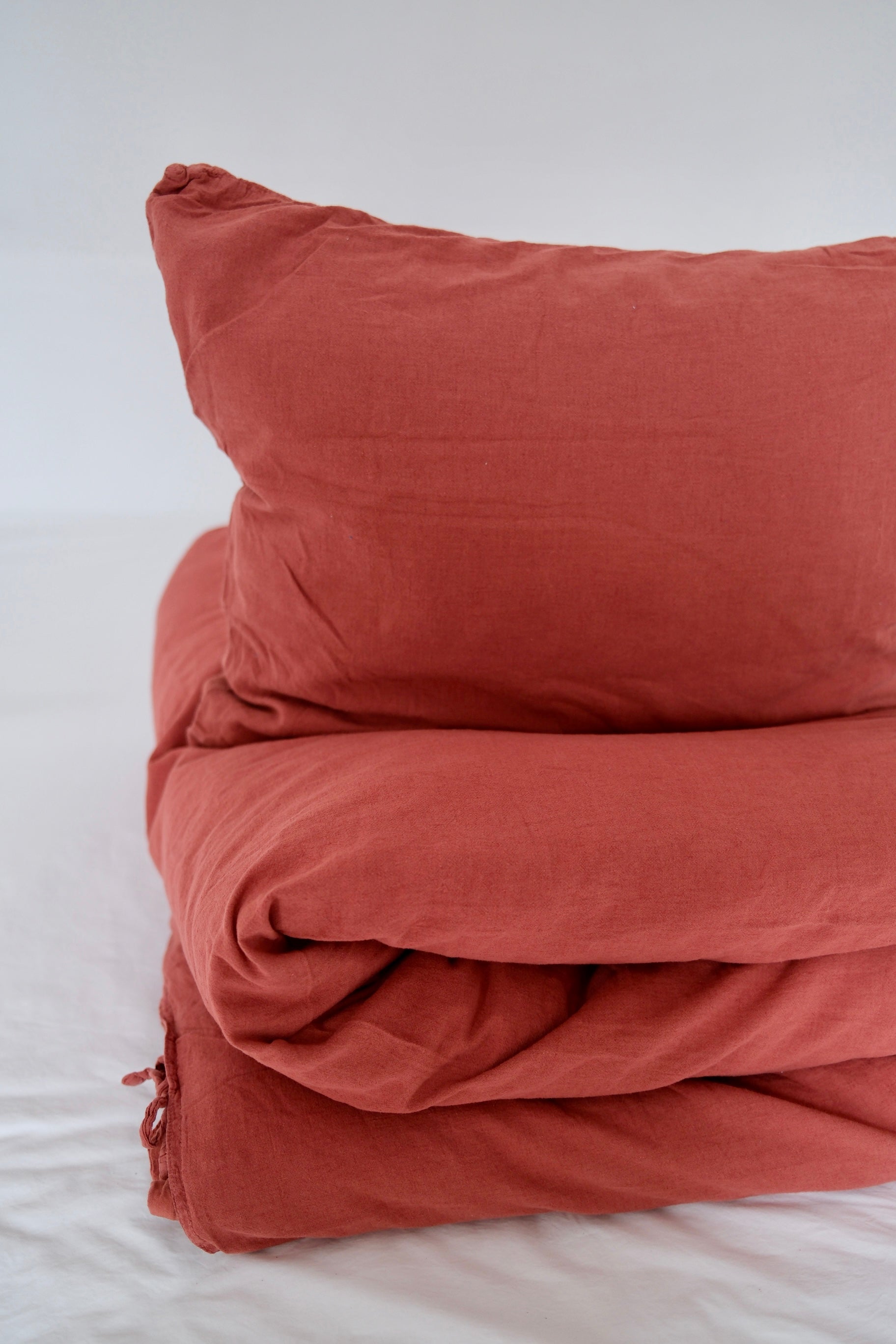 Påslakanset Gemini - Red sorghum (150x210cm)