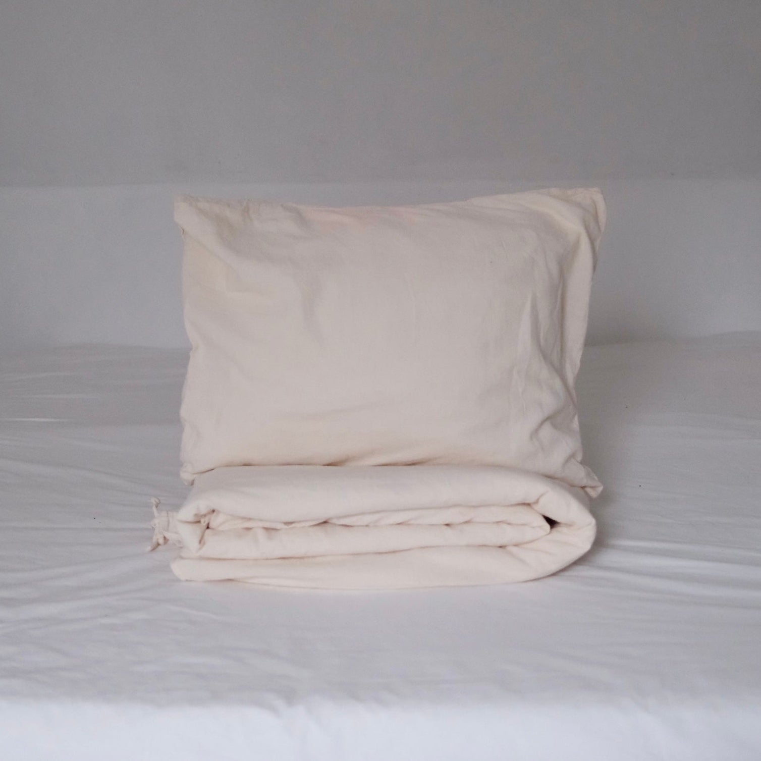 Påslakanset Gemini - Tara powder (150x210cm)