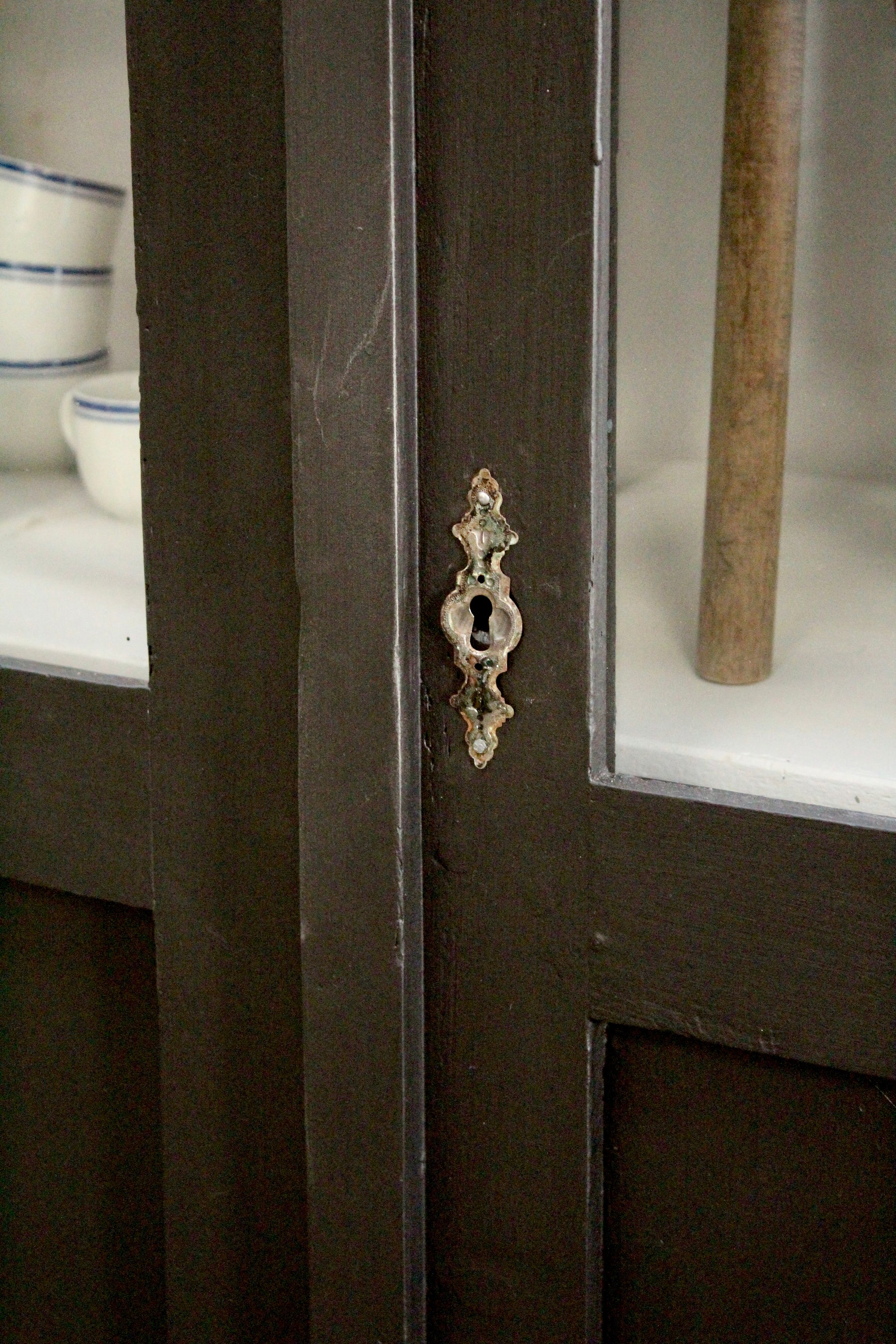 Vintage skåp svart nr. 1714