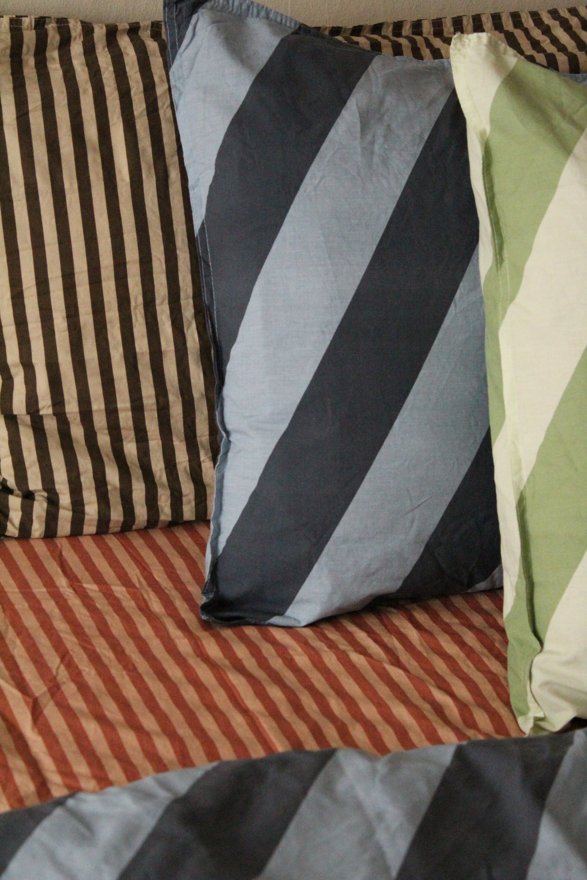 Tivolistripe Kuddfodral 50x90cm - Espresso