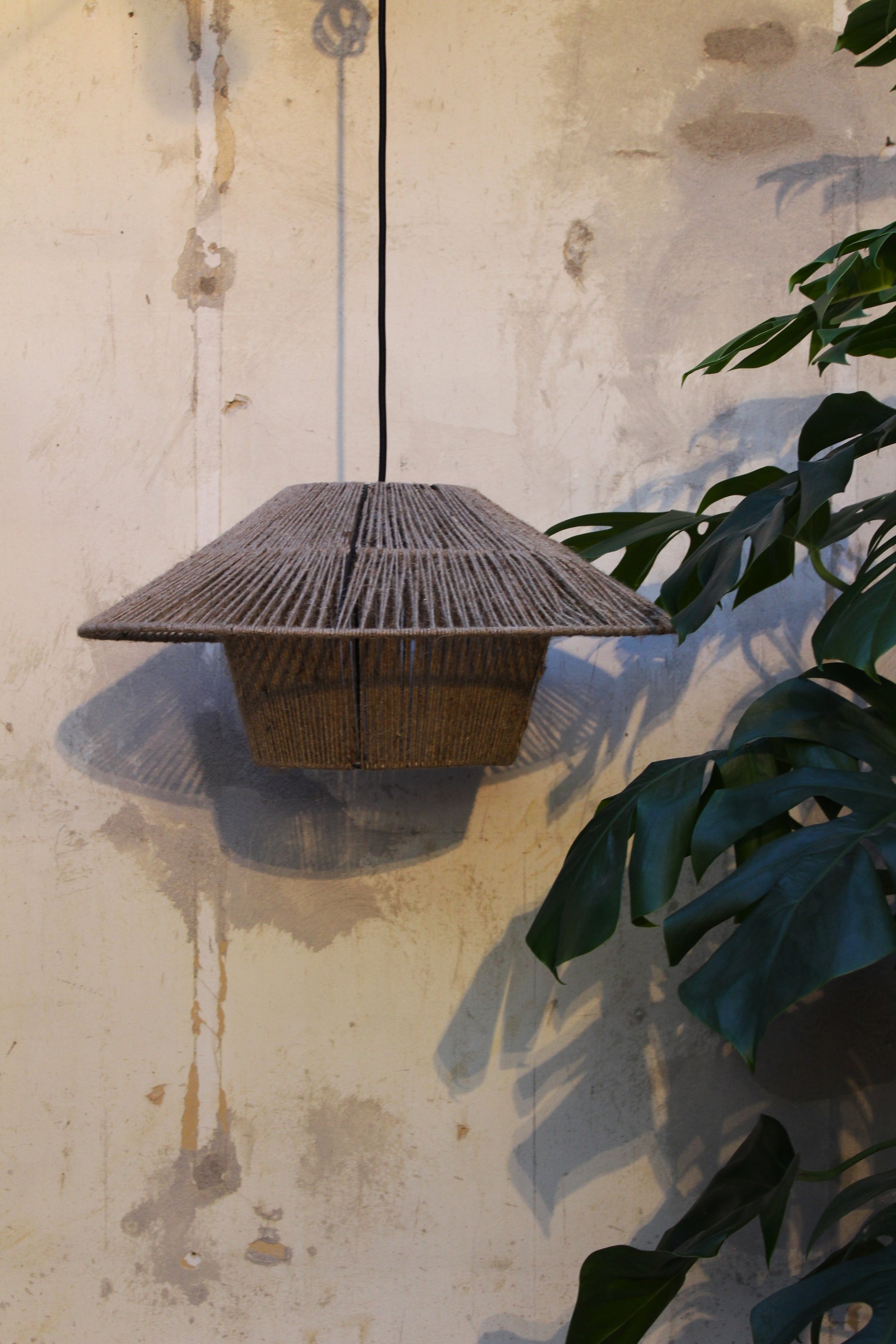 Lampa - Desmond