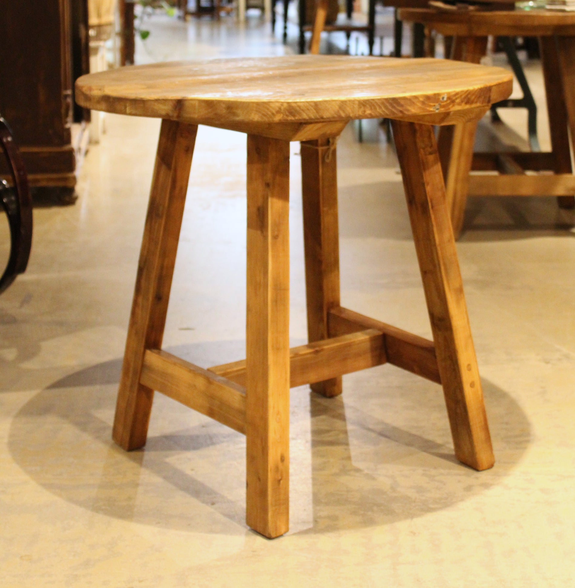 Runt vintage bord nr. 1498