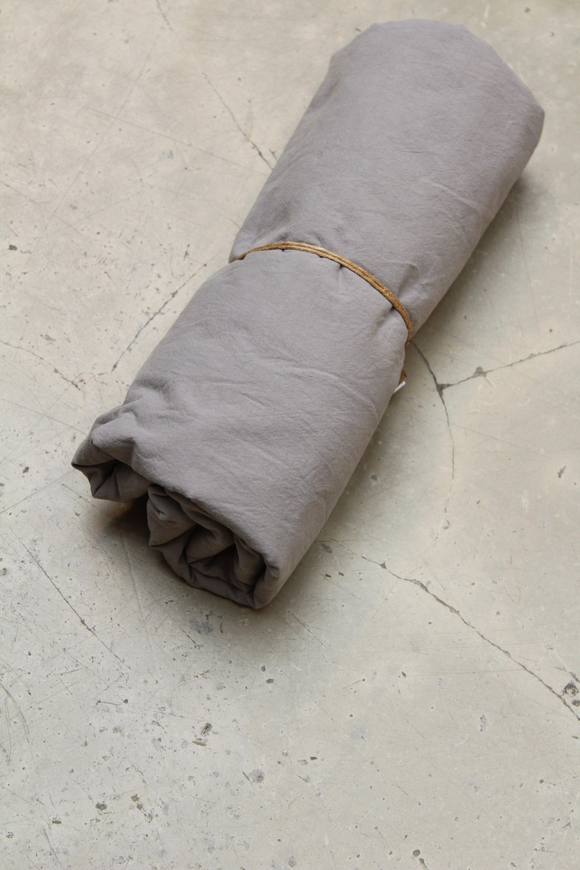 Lakan Crinkle Dark Grey (150x260cm)