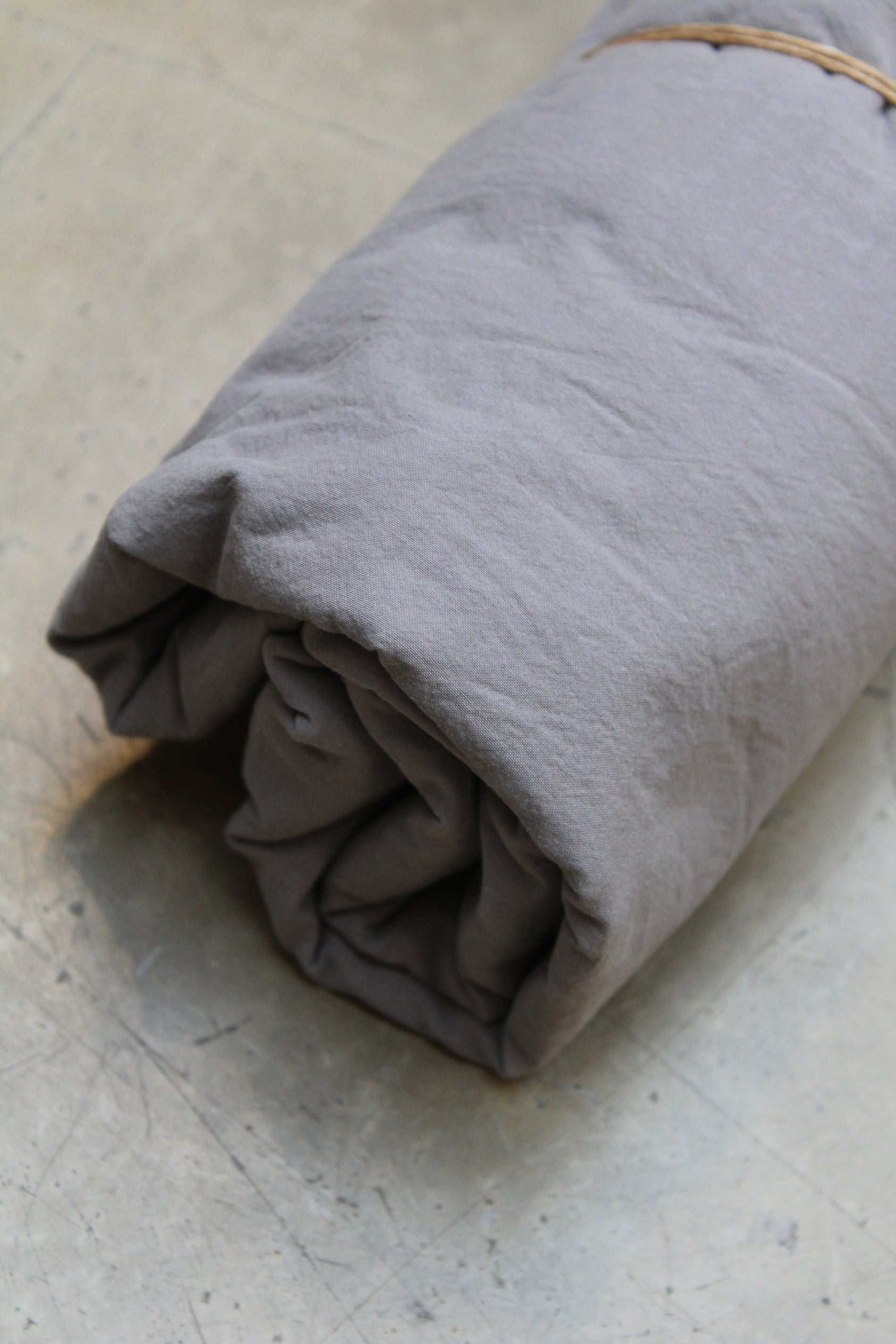 Lakan Crinkle Dark Grey (150x260cm)