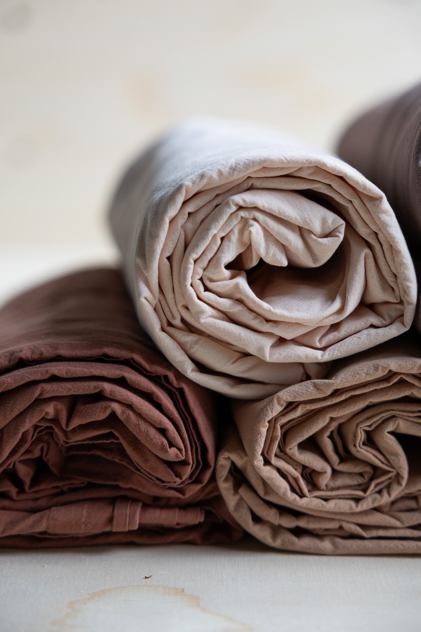 Crinkle-sängkläder – rullade lakan i flera färger