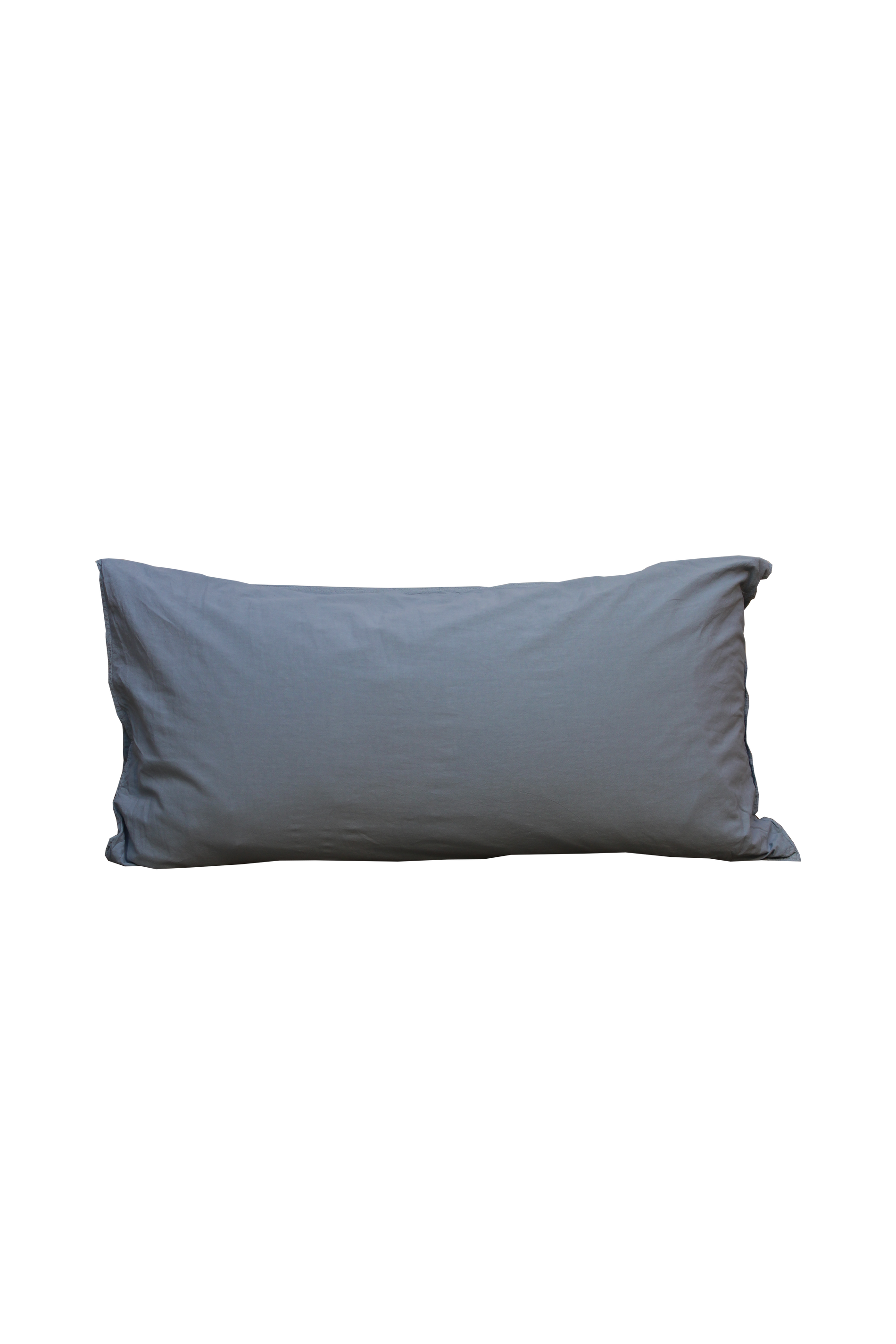 Kuddfodral Crinkle Mist Blue med skrynklig struktur, produktbild